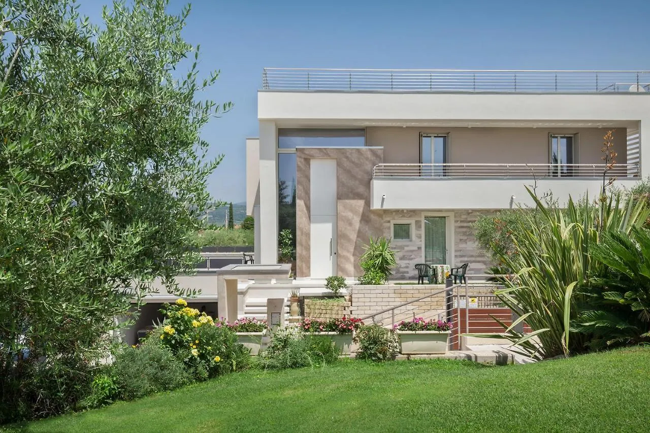 ברדולינו Villa Aurora-Holiday Home Apt 2 0*,  איטליה
